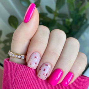 pink nails